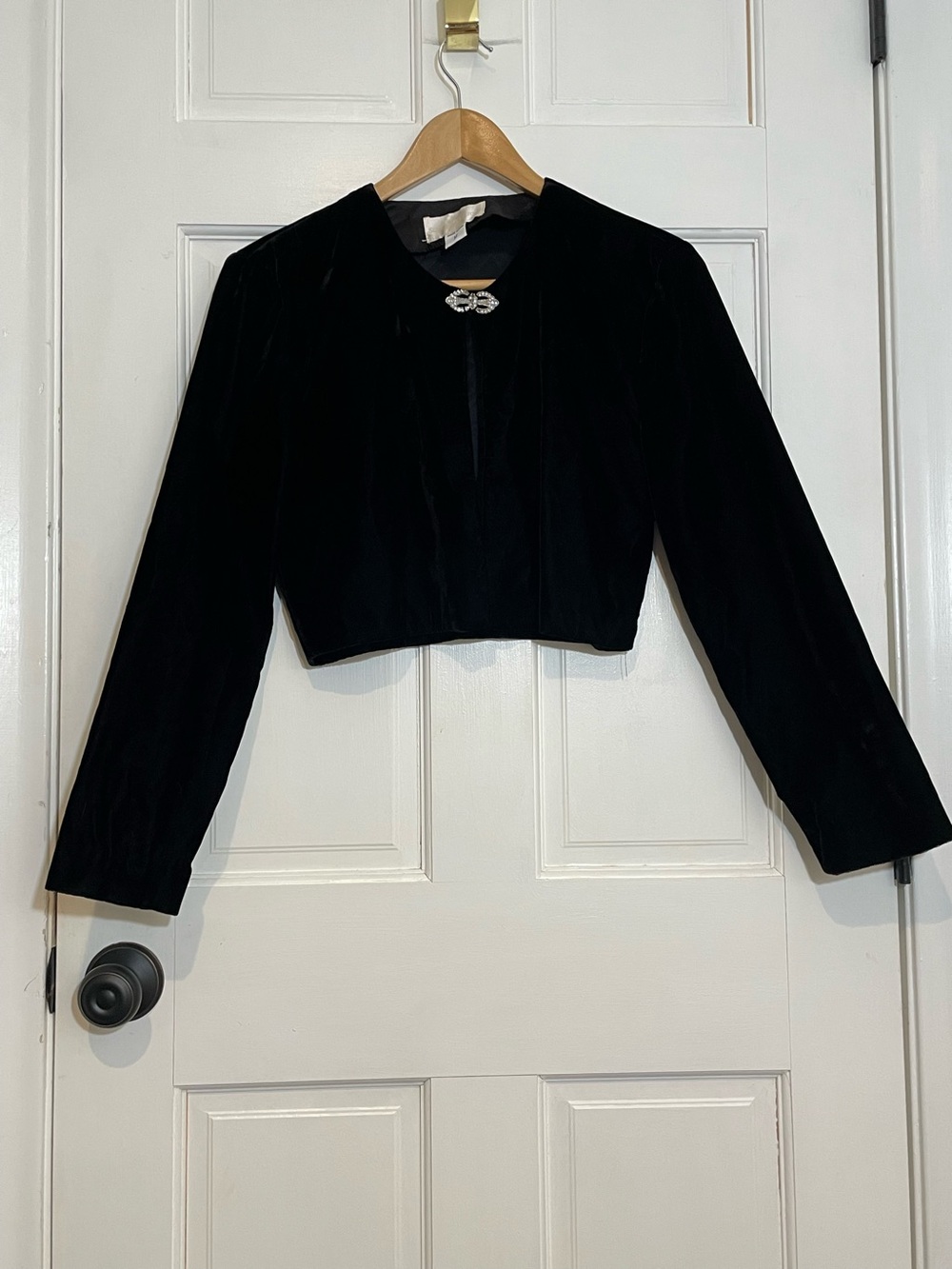 Scott McClintock Black Velvet Cropped Bolero Jacket Rhinestone Clasp USA M
